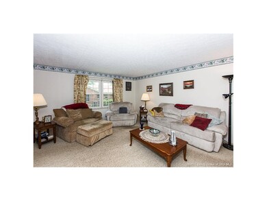 911 Brentwood Ct, New Albany, IN 47150 - photo 2