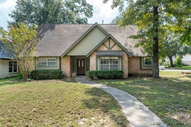 635 Creek Forest Ln, Spring, TX 77380 - photo 2