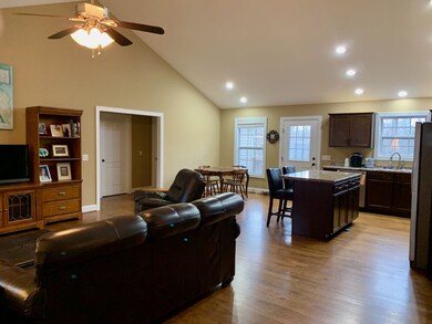 1562 Lake Villa Cir, Cookeville, TN 38506 - photo 4