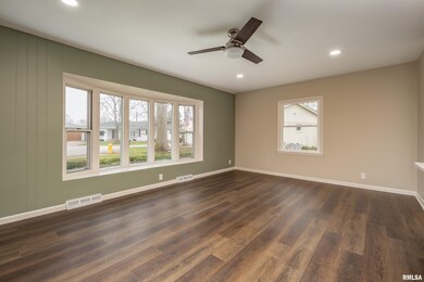 3424 36th St, Rock Island, IL 61201 - photo 5