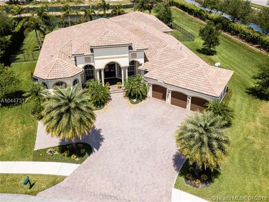 12401 N Stonebrook Cir, Davie, FL 33330 - photo 2