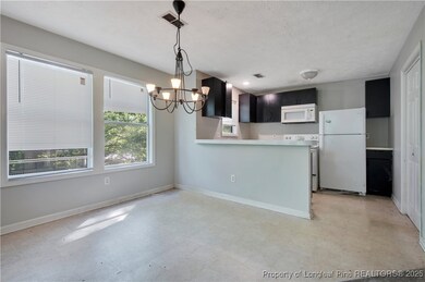 6800 Willowbrook Dr unit 6, Fayetteville, NC 28314 - photo 5