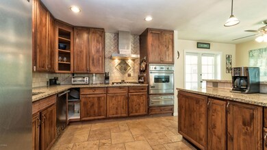 6115 N 17th Ave-13