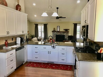 3A1763F4-BC9C-49A4-8215-5686F34F265B