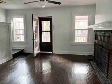 06-Living Rm
