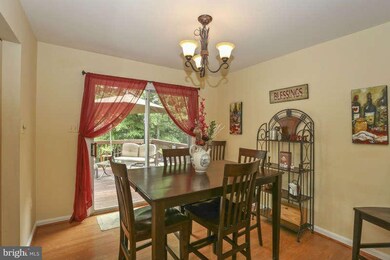 6103 Loriella Park Dr, Fredericksburg, VA 22407 - photo 4