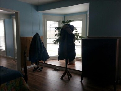 718 Dale.  Dining Room. Walk in Bay window area. N
