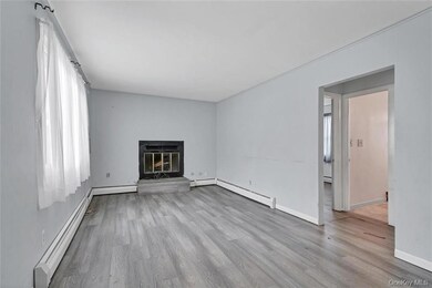 7 Herbst Dr, Monroe, NY 10950 - photo 2