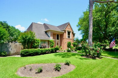 1715 White Wing Cir, Friendswood, TX 77546 - photo 2