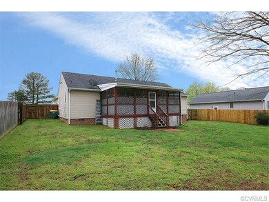 Screened in porch