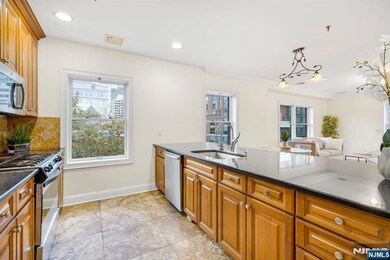 63 Sussex St unit 7, Jersey City, NJ 07302 - photo 7