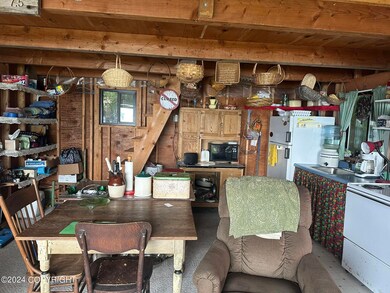 Dining & Kitchen