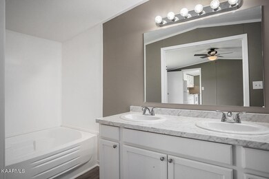 247 Step Rock Hill Rd, Cookeville, TN 38501 - photo 3