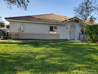 1821 SW 116th Way, Miramar, FL 33025 - photo 6