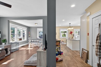 70 Eddy St, Springfield, MA 01104 - photo 4