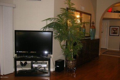FORMAL LIVING/DINING ROOMS!