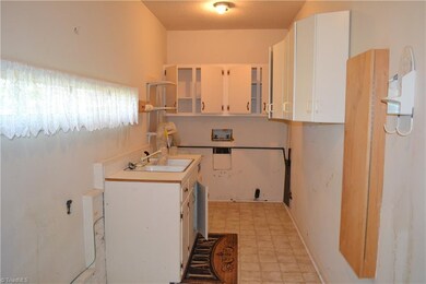 5309 Randleman Rd, Greensboro, NC 27406 - photo 3