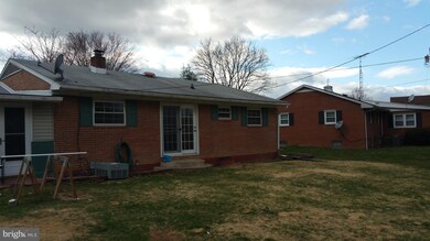 2230 Beverly Dr, Hagerstown, MD 21740 - photo 2