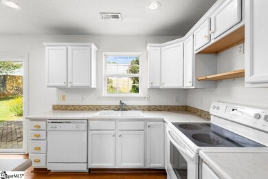 10 Calalla Ct, Taylors, SC 29687 - photo 6