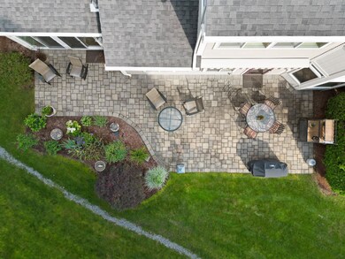 70 Woodthrush Cir, South Burlington, VT 05403 - photo 6