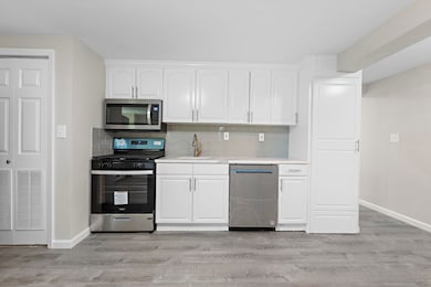 5-7 Oak St unit B7, Weehawken, NJ 07086 - photo 4