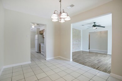 16910 Ravine Cir, Friendswood, TX 77546 - photo 5