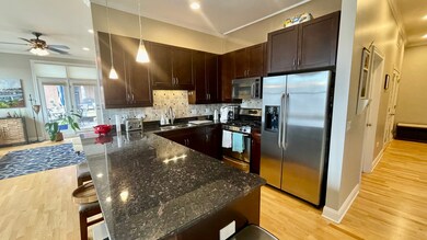 4814 N Damen Ave unit 214, Chicago, IL 60625 - photo 5