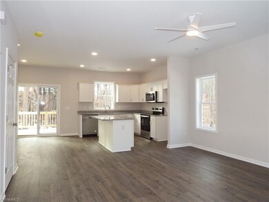 4310 Oak Ridge Dr, Winston-Salem, NC 27105 - photo 4