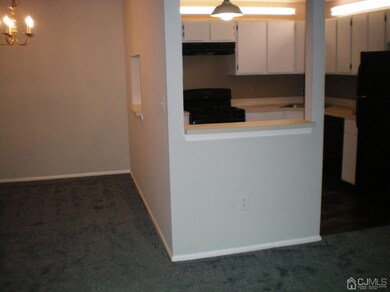 385 Lancaster Ct, Piscataway, NJ 08854 - photo 5