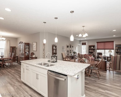 811 Cedar Crest Dr, Elyria, OH 44035 - photo 6