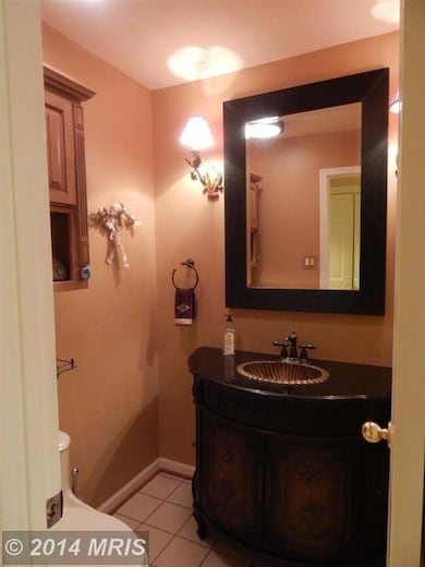 5506 Chestermill Ct, Fairfax, VA 22030 - photo 4