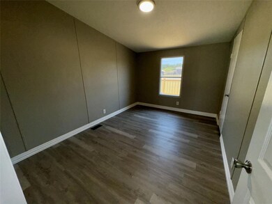 6021 Short Cake Ln, Joshua, TX 76058 - photo 2