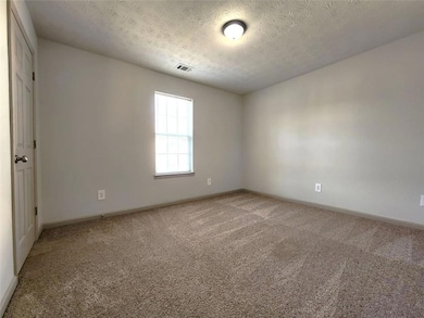 424 Village Bluff Dr, Lawrenceville, GA 30046 - photo 2