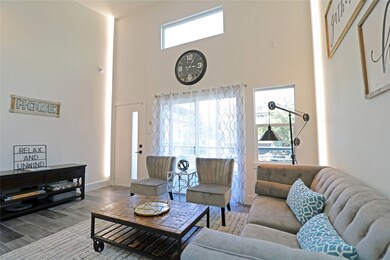 2310 Mcduffie St unit A-6, Houston, TX 77019 - photo 2