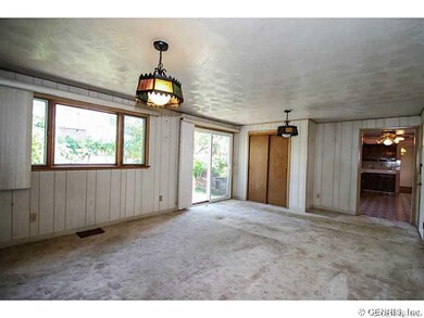 Family Room.