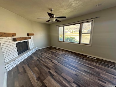1318 Arizona St, Rawlins, WY 82301 - photo 3