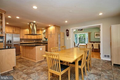 6321 Mori St, McLean, VA 22101 - photo 7