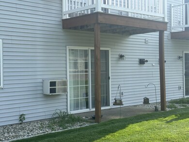 340 Sunset Rd unit 4, Columbus, WI 53925 - photo 6