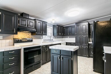 3 kitchen 2