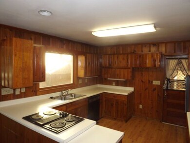 1630 Wesleyan Dr, Macon, GA 31210 - photo 2