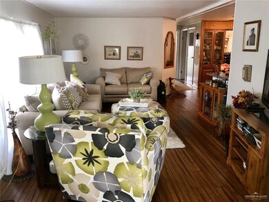 831 Santa Anna Dr, Alamo, TX 78516 - photo 3