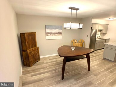 250 Grant Ave unit B 16, Lyndhurst, NJ 07071 - photo 4