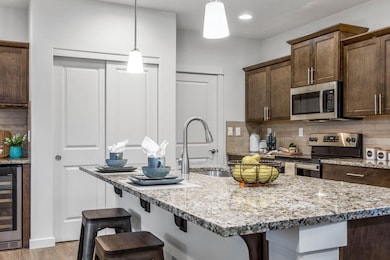 21519 Oconnor Way unit 2, Bend, OR 97701 - photo 4