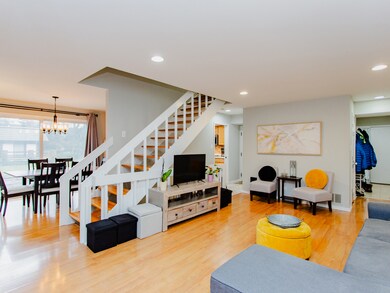 1605 Winnetka Rd unit 1605, Glenview, IL 60025 - photo 5