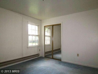 107 Shumack Ct, Bunker Hill, WV 25413 - photo 5