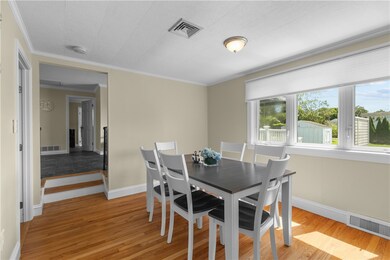 165 Reservoir Rd, Middletown, RI 02842 - photo 7