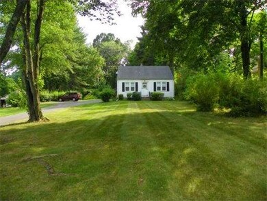 633 Amostown Rd, West Springfield, MA 01089 - photo 3