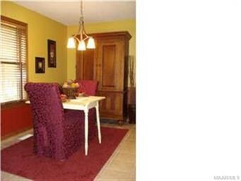 214 Evergreen St, Prattville, AL 36067 - photo 2