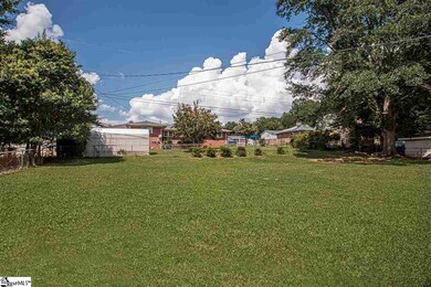 8 Birch St, Inman, SC 29349 - photo 5