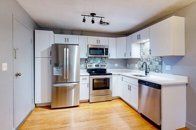 1105 Lexington St unit 7-5, Waltham, MA 02452 - photo 2